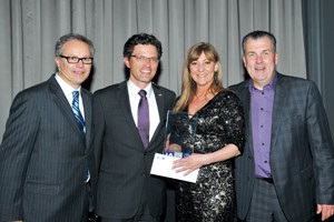 Gagnants platine catégorie B : Bernard Fillion, Luc Samson, Martin Taillandier, IA-VAG; Maxime Larouche et Claude Barbeau, Duchesne Auto