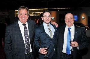 Jacques Béchard président et directeur général de la CCAQ ; Guillaume Langlois et Pierre Langlois, président du Salon de l’auto de Québec et président de Langlois Volkswagen