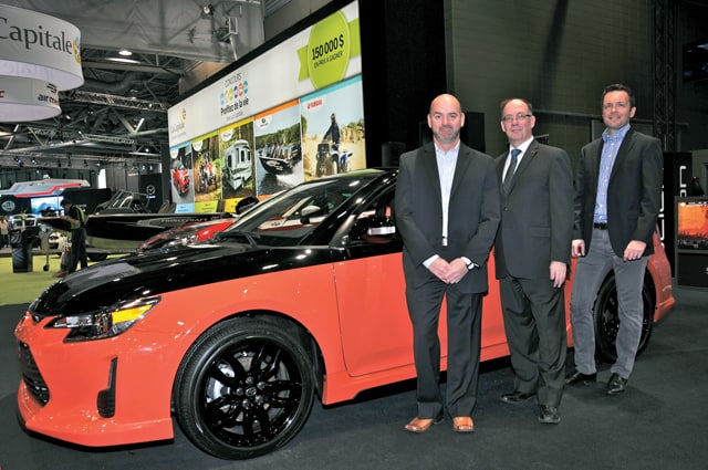 Jocelyn Fecteau, directeur régional, marque Scion ; Jocelyn Daneau, directeur régional, Toyota Canada ; Romaric Lartilleux, consultant, Connaissance des produits Scion