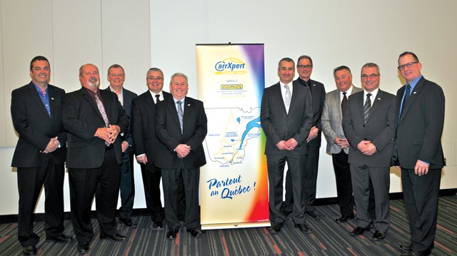 L’équipe de CarrXpert présente au petit-déjeuner : Guy Duplessis, Maurice Roy, Jean Cadoret, Gérald Anctil, le nouveau directeur général, Jean-François Gargya, François Brunet, Michel Côté, Robert Favreau et Michel Belley 