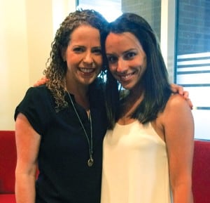 Heather Mehan, de Cohn & Wolfe, et Claudianne Godin, gestionnaire, Relations médias & Marketing région Québec de Nissan Canada