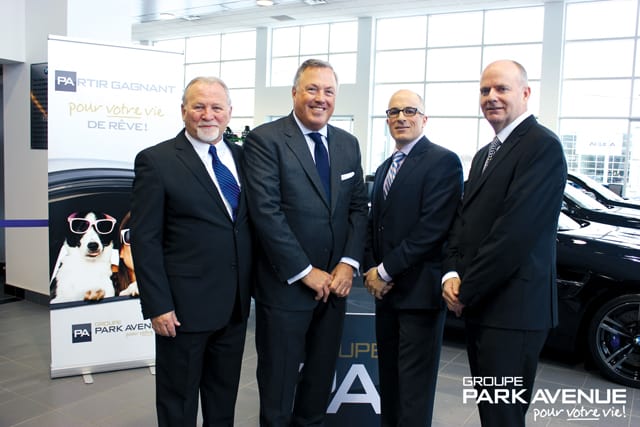 Pierre Simoneau, fondateur de BMW Suprem, Norman Hébert, président et chef de la Direction du Groupe Park Avenue, Yves Le Bolloch, vice-président directeur général de BMW Sherbrooke, et Mario Couturier, directeur chez BMW Canada