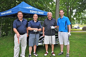 Stéphane Vallerand et Pierre Pellerin, d’IA-VAG, Normand Lessard et Patrick Lessard, de Lessard Buick