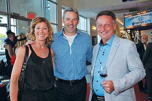 Nathalie Béliveau, Normand Théberge, directeur général, Code Rouge Média, et Yves Poliquin, ShowZoom360