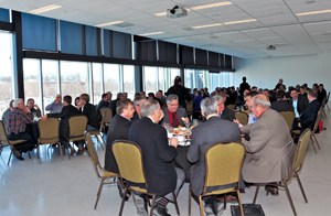Une salle bien remplie au petit-déjeuner CarrXpert de Québec