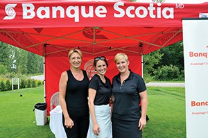 Kiosque de la Banque Scotia : Nadia Tenaglia, Alexandra Patenaude et Lori Swift 